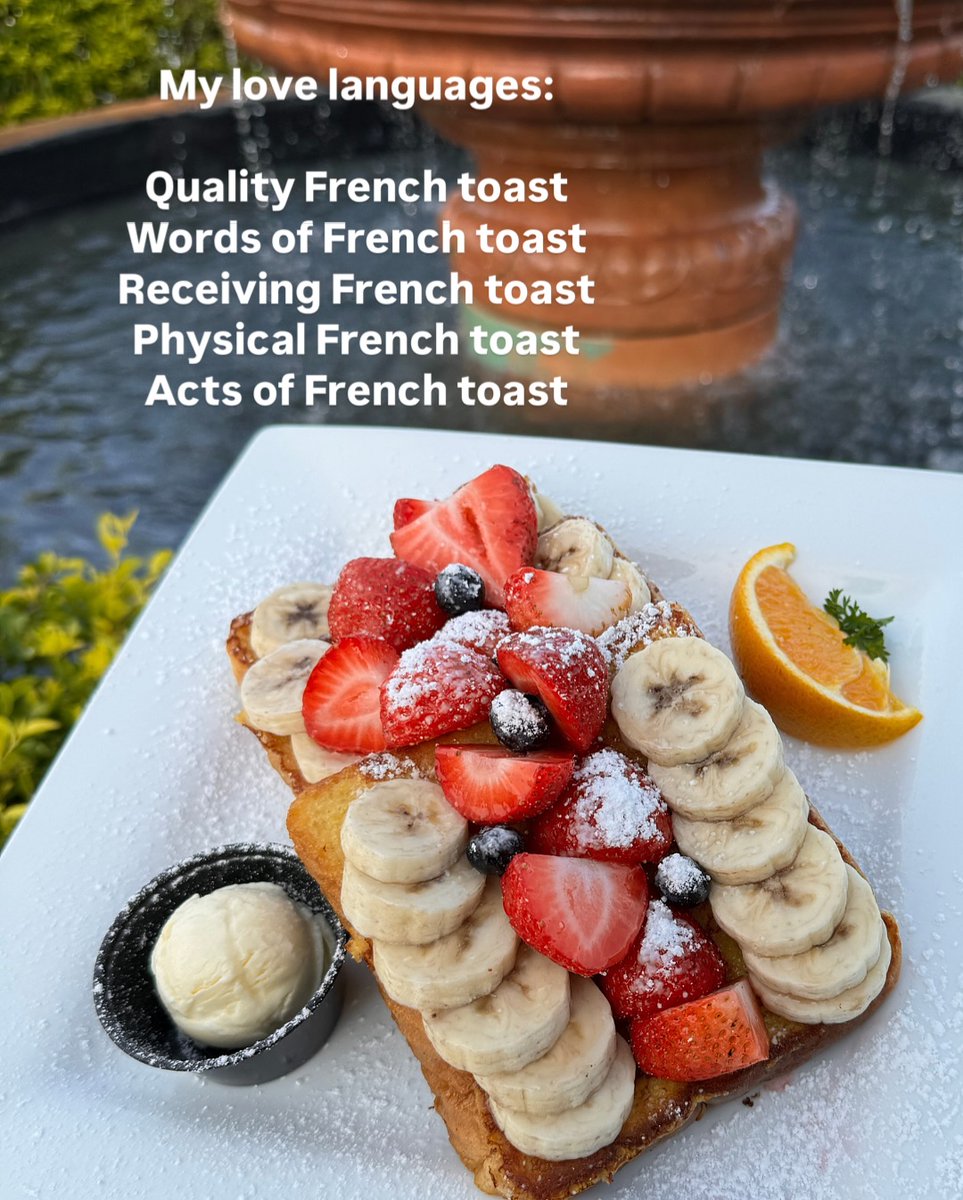 Kekes's tweet image. Love comes in many forms — mine just happens to be breakfast ♡

#lovelanguages #kekesbreakfastcafe #waffles #coffee