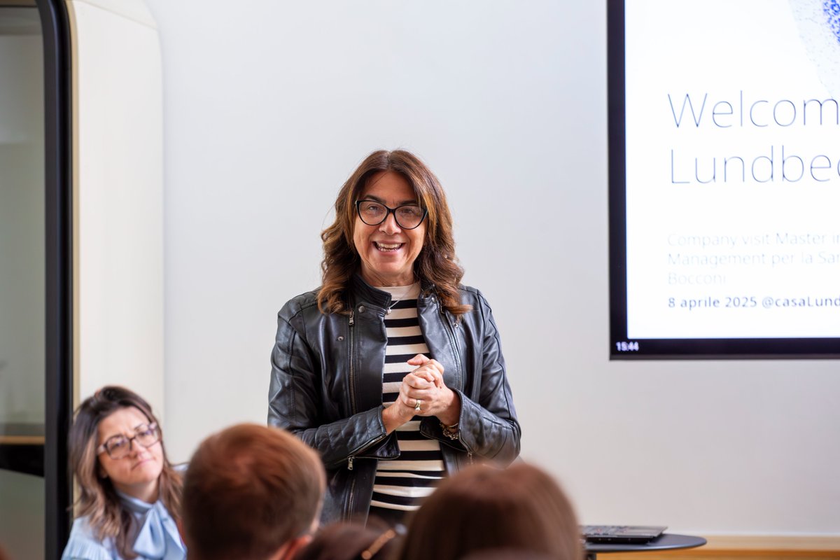 sdabocconi's tweet image. Nel Master in Management per la Sanità (#MiMS) di @‌sdabocconi, la visita a @‌Lundbeck Italia, guidata dalla DG @‌Tiziana Mele, ha lasciato un segno profondo. La classe ha potuto confrontarsi con i C-levels di un leader globale nelle neuroscienze e #brainhealth.