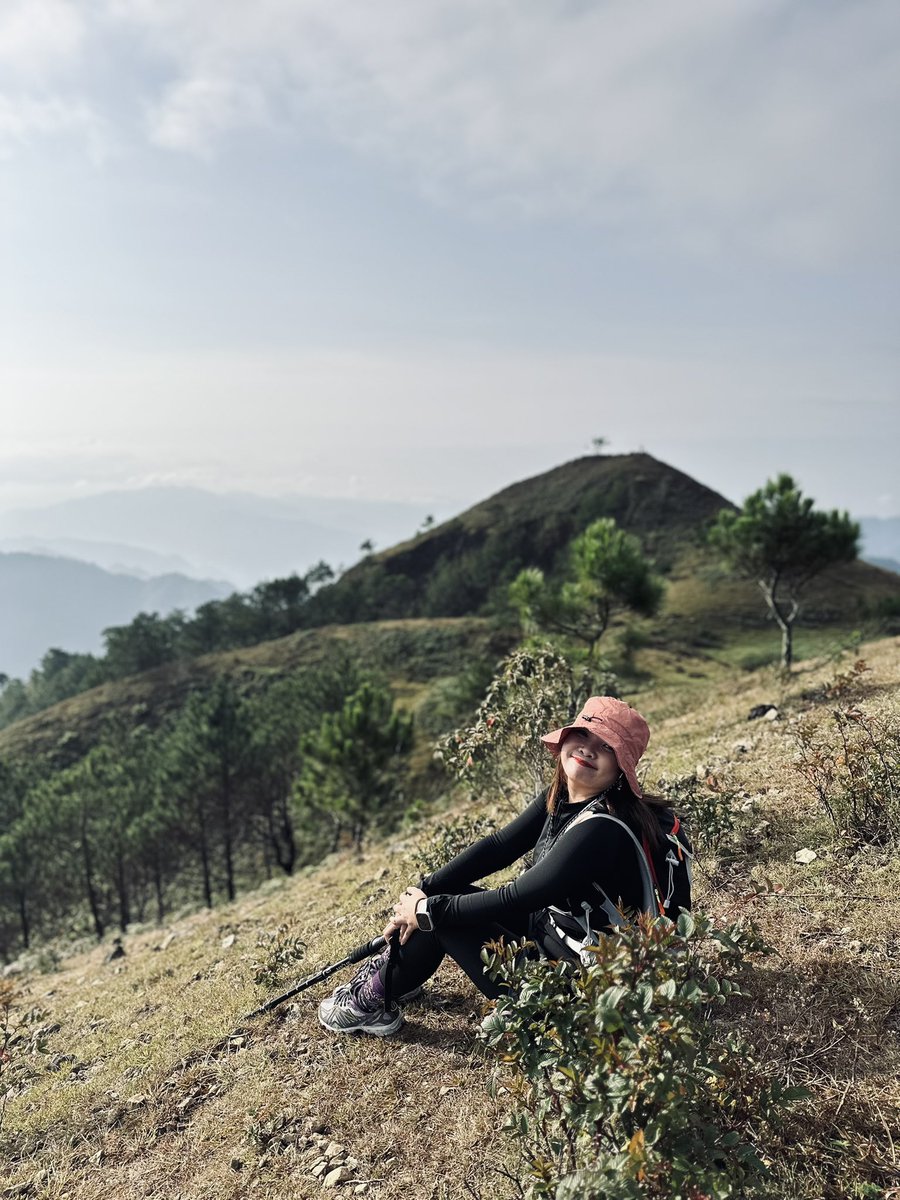RoothieAngeles's tweet photo. I’m at peace with where I am. 🍃⛰️ https://t.co/KYFlMNqprN