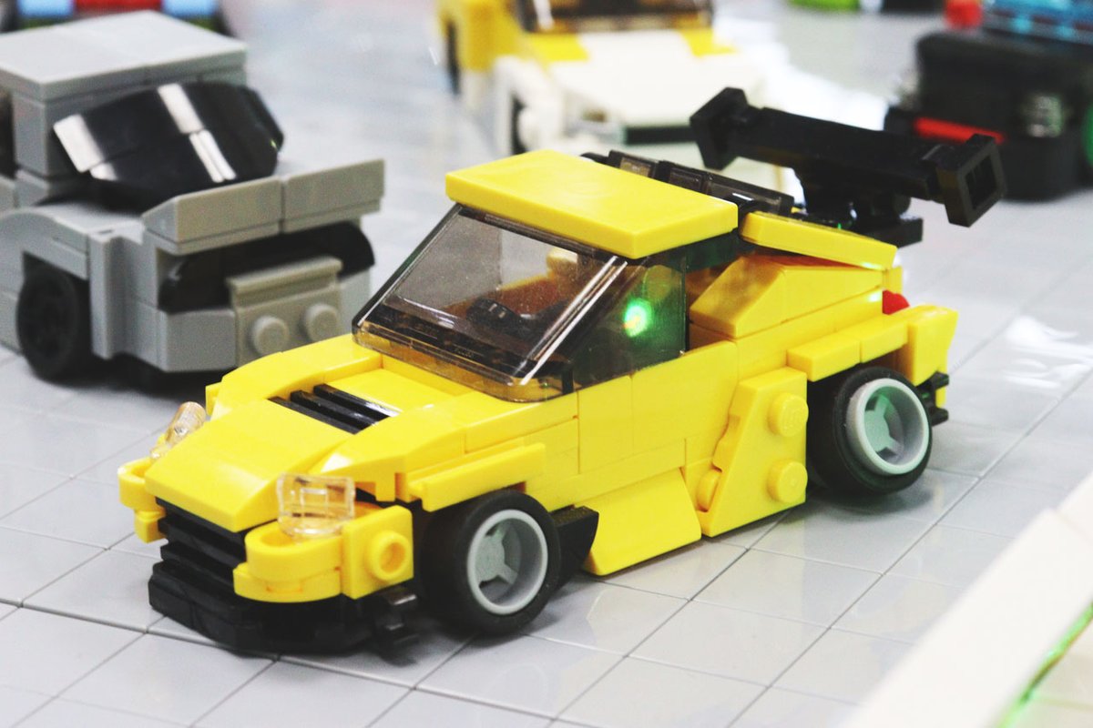 Tamotsu_4WLC's tweet photo. 現在のカーシーンに欠かせない車86を作りました。この車を表現するのはかなり難しかったです。しかしとりあえず形にしました。テールもフロントも組み方の工夫があります。
#4wlc https://t.co/bqp90OwYGl
