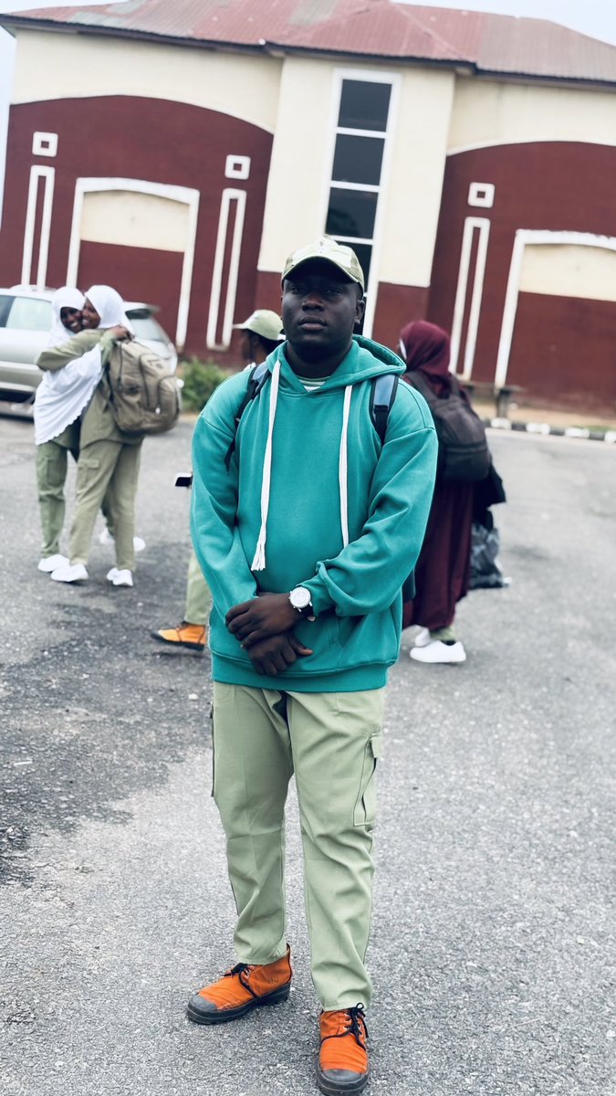 olabamidelebam's tweet photo. 🪖🪖 https://t.co/5lk0b5Xlow