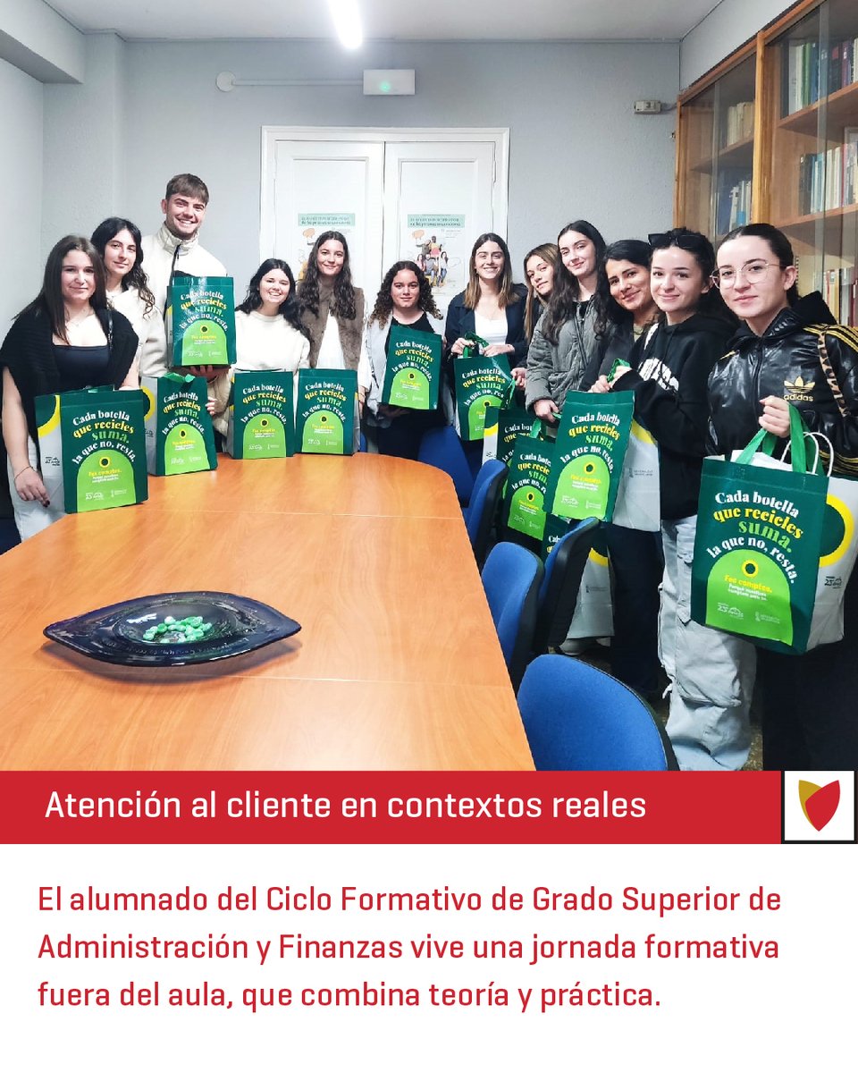 FloridaUniversitaria (@floridauni) on Twitter photo 📚 El alumnado de Administración y Finanzas de Florida Cicles visita <a href="/ucvalencia/">Unió de Persones Consumidores</a> y <a href="/mercadoderuzafa/">Mercat de Russafa</a> para aprender sobre atención al cliente, comunicación y defensa del consumidor en un entorno real. ¡Formación con impacto!
floridaciclesformatius.es/estudiando-la-… 📚 El alumnado de Administración y Finanzas de Florida Cicles visita <a href="/ucvalencia/">Unió de Persones Consumidores</a> y <a href="/mercadoderuzafa/">Mercat de Russafa</a> para aprender sobre atención al cliente, comunicación y defensa del consumidor en un entorno real. ¡Formación con impacto!
floridaciclesformatius.es/estudiando-la-…
