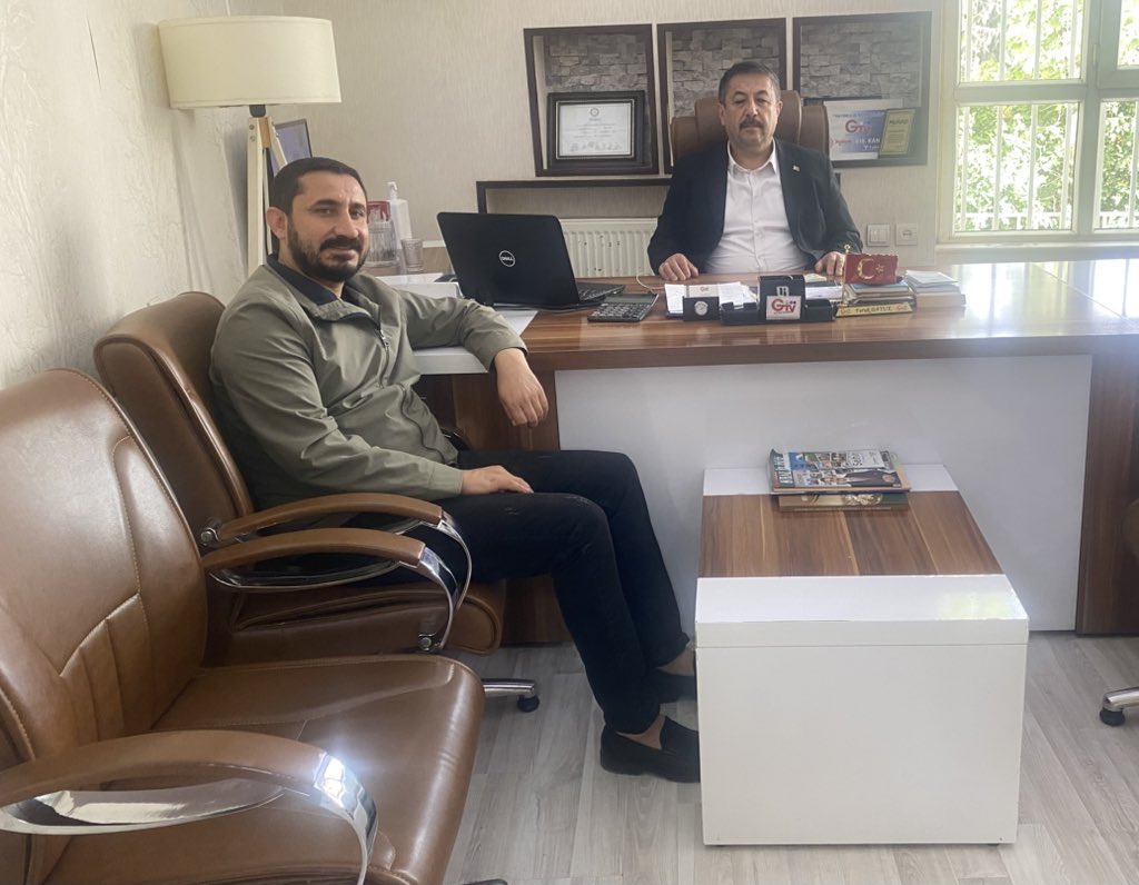 Karaköprü Dem parti Meclis üyesi Ahmet Bozan DoğanTürk Güneydoğu tv de bizleri ziyaret etti. Nazik ziyaret için Kendilerine teşekkür ederiz. #Şanlıurfa