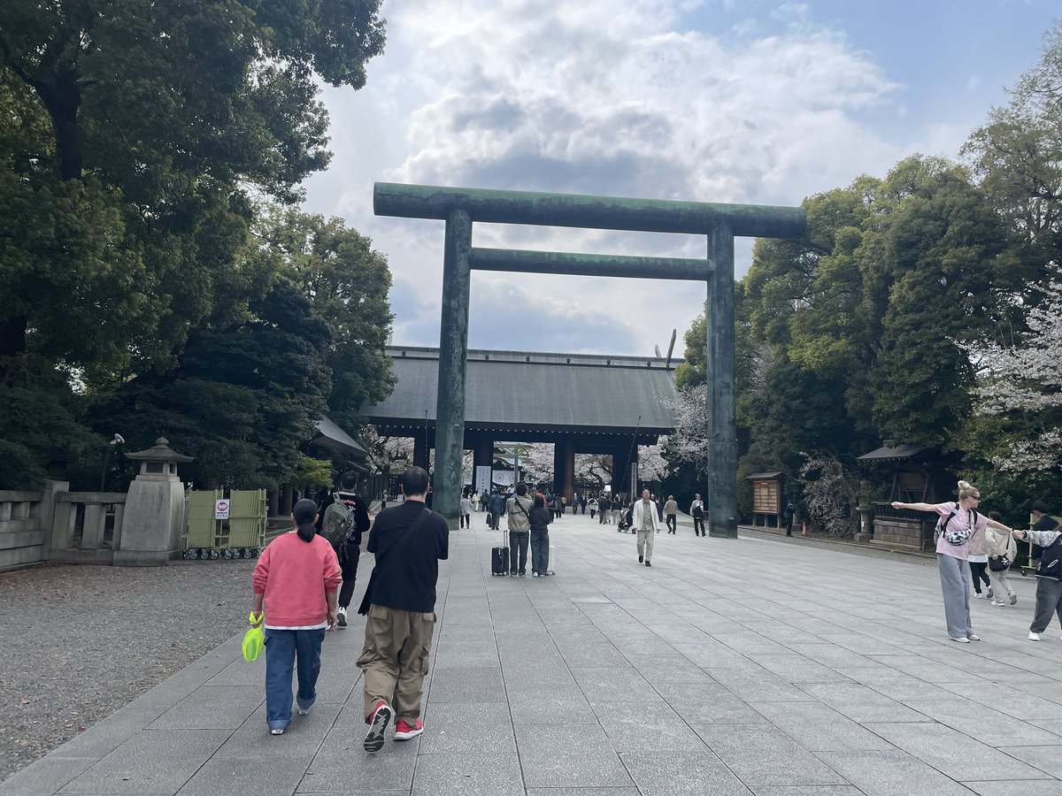 trys0824's tweet photo. 参拝記録:4月7日靖国神社にて御朱印奉拝 https://t.co/RFh4iGC77q