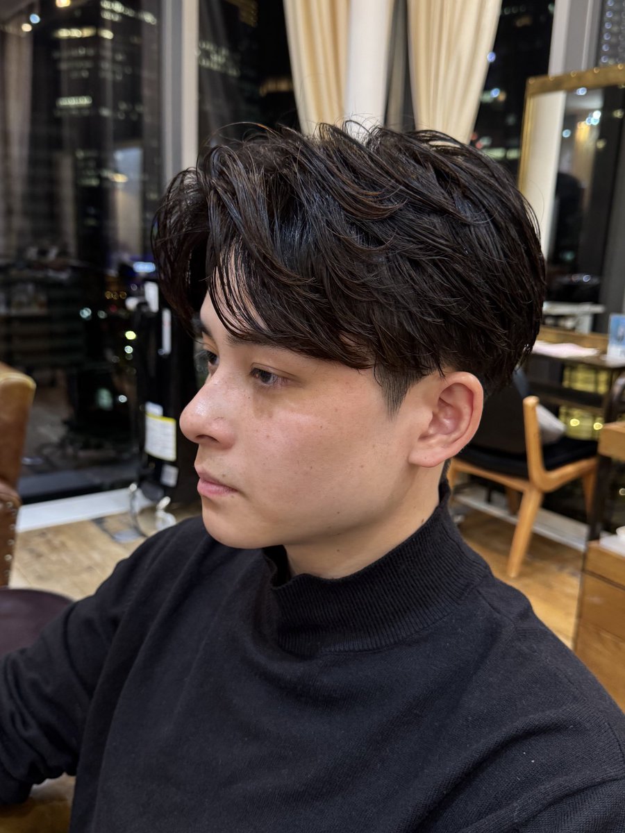 MINATO_24_'s tweet photo. 【 ご報告 】
いつもご愛顧いただきありがとうございます
このたび、4月からBelleグループから新しく展開される『Sēek by Belle』という千葉の店舗に異動する事になりました。

新しい環境でも沢山のお客様を幸せにできるように精進してまいりますので、今後ともよろしくお願い致します！
 #千葉 https://t.co/lcTxxWAQ6N