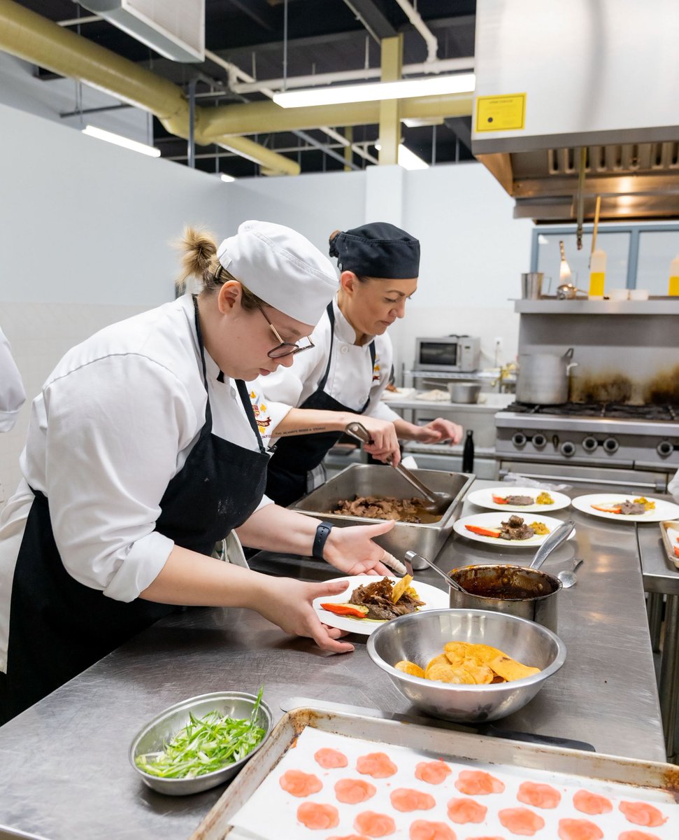 Studying at Top Toques allows you to explore your creativity while learning the fundamentals!
#cheftraining #chef #food #chefstable #culinarycollege #culinarystudent #kwawesome #culinaryarts #college #ontariocolleges #kitchener #dtk #kw
