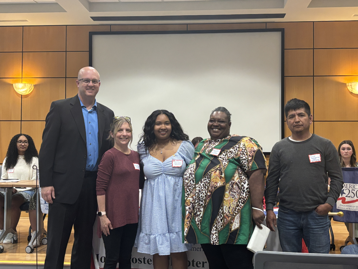 UCEarlyCollege's tweet photo. Congratulations to Senior Cyclone, Layla Ponce, for receiving the "Good Citizen" Award from the Daughters of the American Revolution. You deserve it and we are so proud of you!! #ucecproud #cyclonestrong #teamucps #ucpspog @AGHoulihan @UCPSNC https://t.co/QbkL4vJ3ig