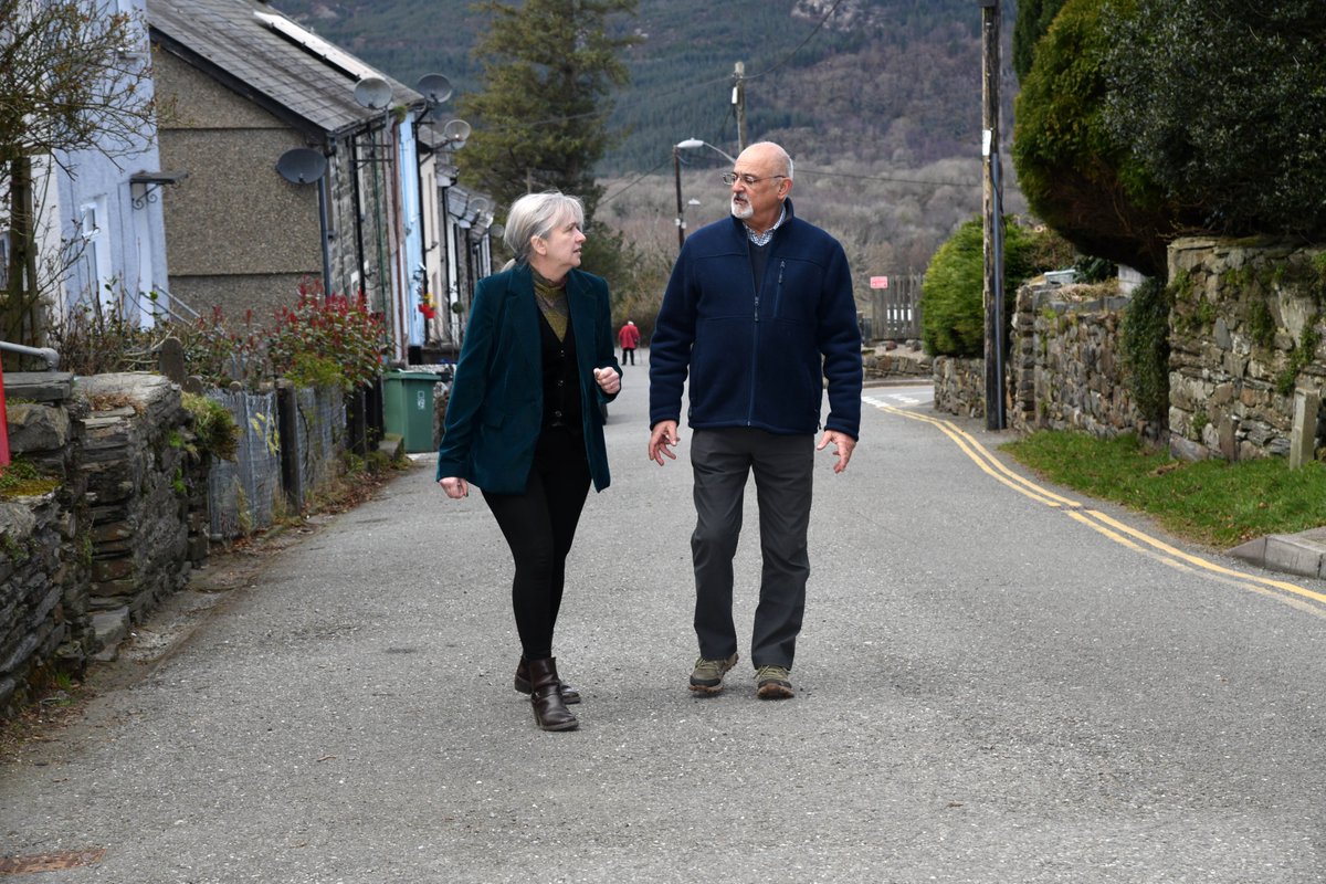 Plaid_Gwynedd's tweet photo. 1/2
Is Etholiad Gwynedd FORY, dydd Iau 10.4.25 TOMORROW Thursday's Gwynedd By Election
📷 Neuadd y Llan #LlanFfestiniog
📷 Eglwys Tad Daniel Church #Manod
📷 7:00 - 22:00
📷 Geraint Parry Plaid Cymru
🤞 https://t.co/eOOdkkSljb