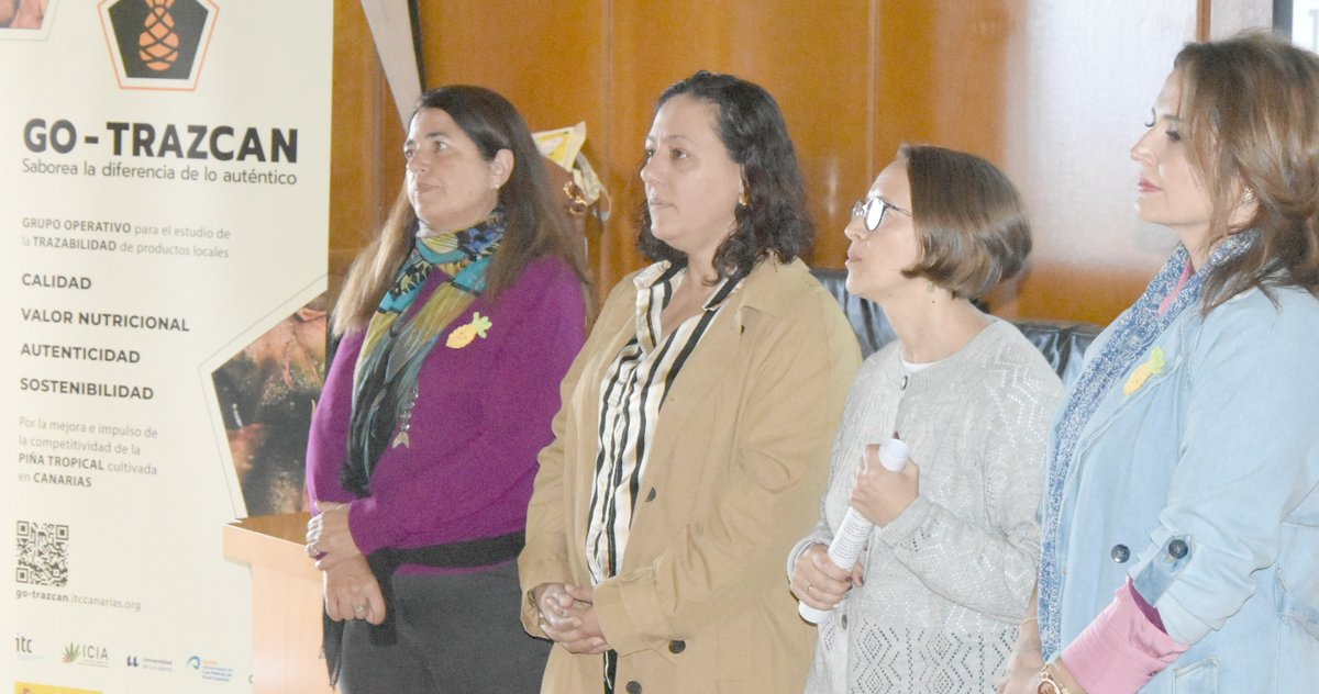 la presidenta #ICIA Janira Gutiérrez  presenta en las instalaciones del Instituto Canario de Investigaciones Agrarias el segundo día de las jornadas de presentación de resultados del proyecto GO-TRAZCAN

🗓️8/4 GRAN CANARIA. 9/4 TENERIFE. 10/4 EL HIERRO 
ℹ️go-trazcan.itccanarias.org
