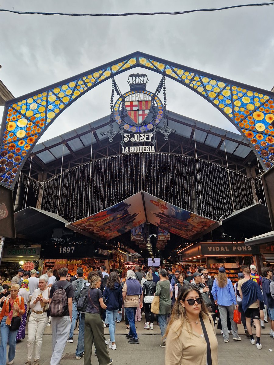 psy_massondavid's tweet photo. Flâner, observer, savourer
#LaBoqueria
#Barcelona
#Coupure https://t.co/P0Xi0feNKz