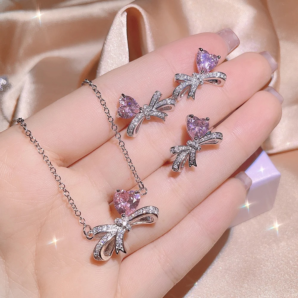SwipeKart's tweet photo. Fall in love with sparkle ✨
Our new Pink Heart Bow Jewelry Set is all about elegance and charm 💖
Shop now &amp; shine bright 🌟
#JewelryLovers #NewArrival #SparkleSeason https://t.co/gpcemKs43P