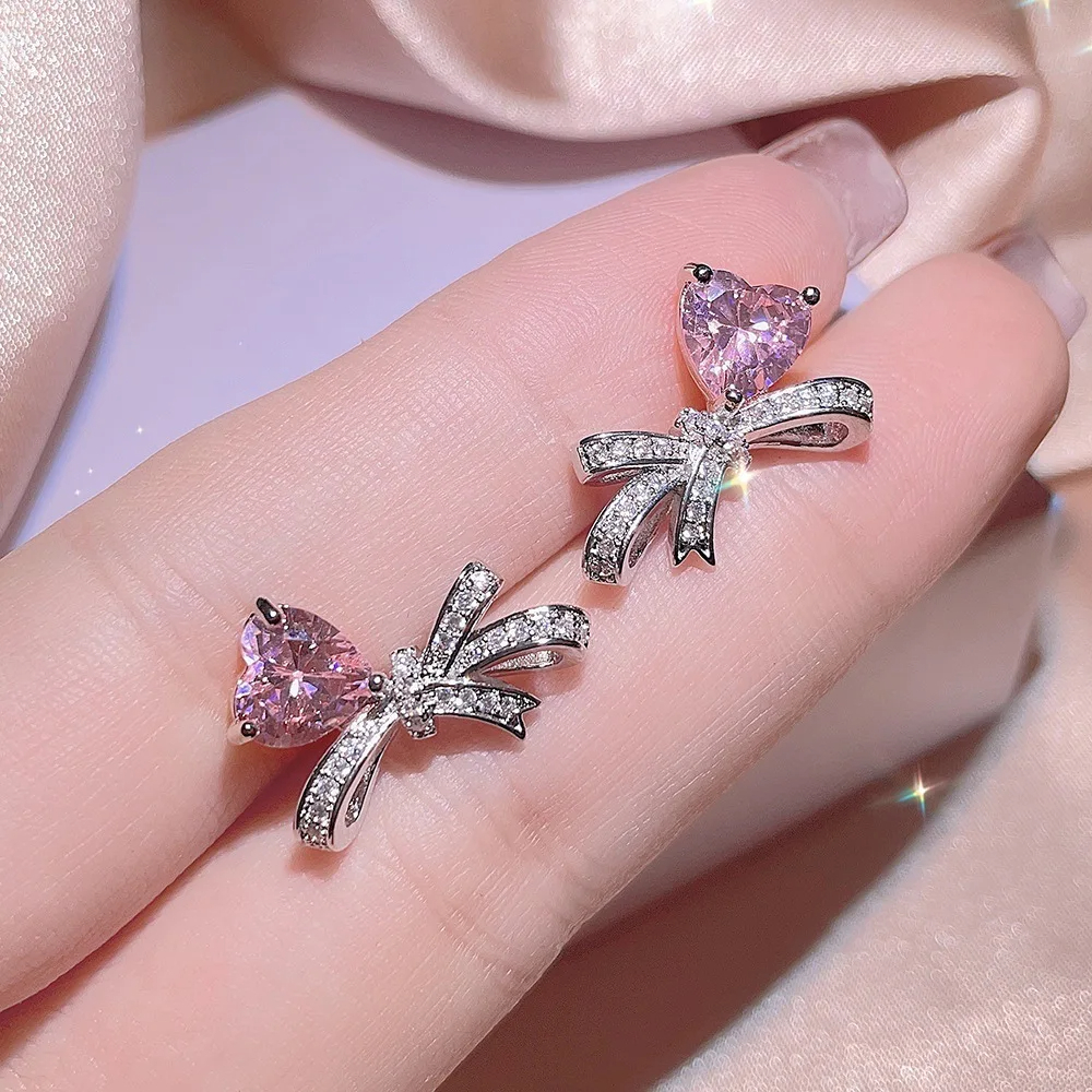 SwipeKart's tweet photo. Fall in love with sparkle ✨
Our new Pink Heart Bow Jewelry Set is all about elegance and charm 💖
Shop now &amp; shine bright 🌟
#JewelryLovers #NewArrival #SparkleSeason https://t.co/gpcemKs43P