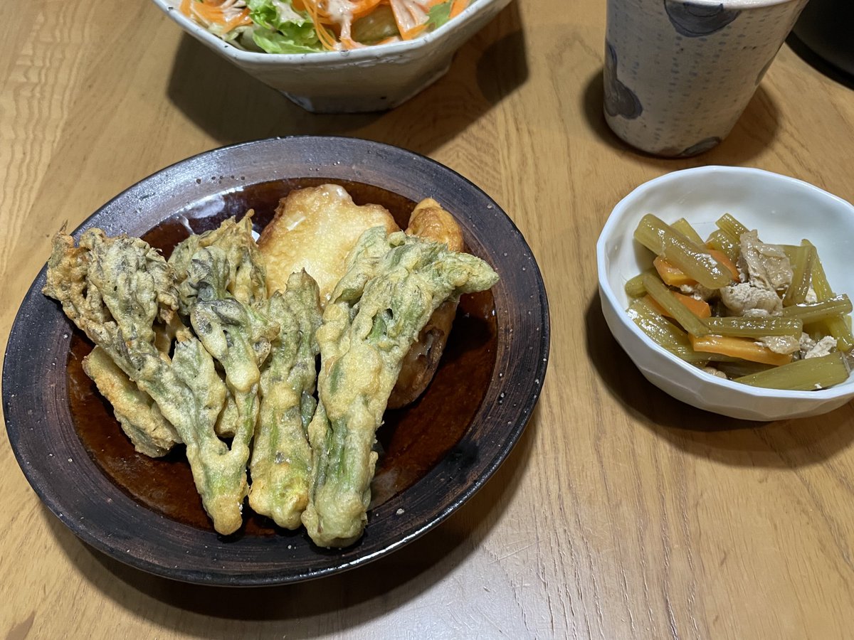 やまなか tweet media