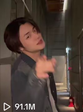 loopszzn's tweet photo. #YEONJUN top 10 most liked tiktoks thread : https://t.co/CMdQc9dWot