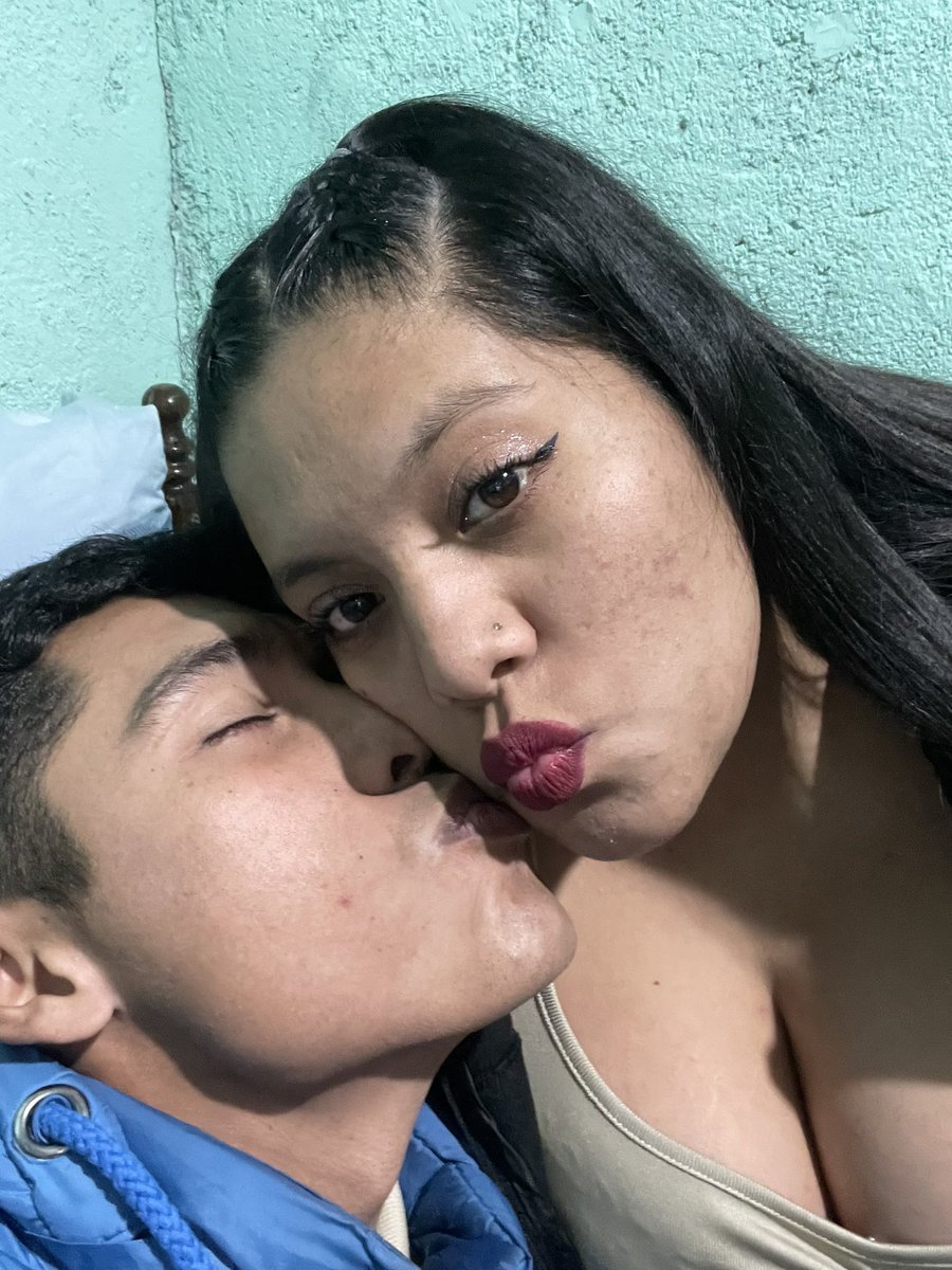 Daibarrera0's tweet photo. Gracias por haber llegado a mi vida, animarme a seguir cuando el mundo se me venía abajo, elegir estar a mi lado cuando podrías estar en cualquier otro lugar. 
Gracias por generar magia, hacer de mis días mejores, y demostrarme que quien te quiere nunca se va. Te amo infinito❤️‍🩹✨ https://t.co/xiqh4Jsjan