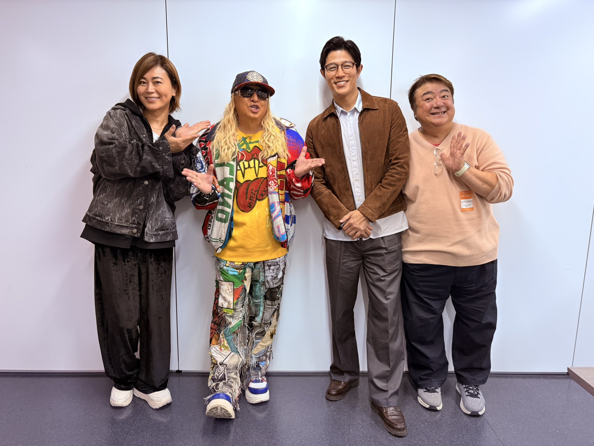 【アタリ！横浜会場限定】TM NETWORK 限定ガチャ ドッグタグ 小室哲哉 Amazon.co.jp: '94表紙 TM Network TMN小室哲哉解散特集30ページ