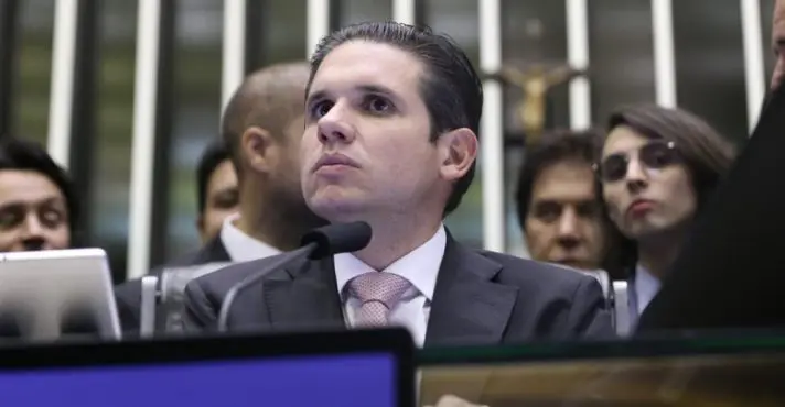 RafaelFontana's tweet photo. A Paraíba produz 0,9% do PIB do país.
É isso mesmo, não chega a 1%, o estado sobrevive às custas de outros estados.

O que um político da Paraíba pode oferecer de bom ao Brasil?
Nada, absolutamente nada. https://t.co/fL2sRGKwTP