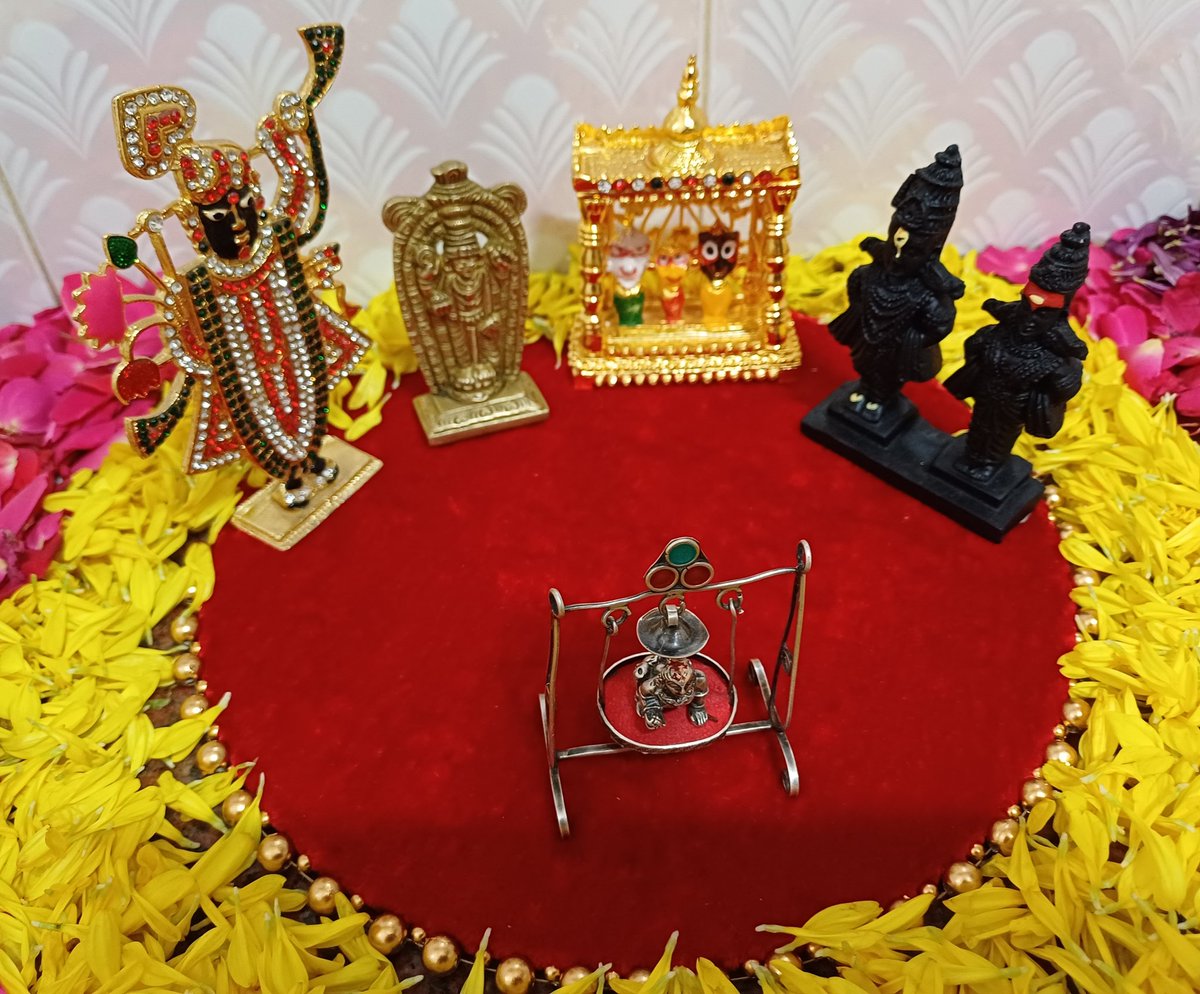 priyasrn's tweet photo. @AnuSatheesh5 हरे कृष्णा 
Hare Krishna 
ഹരേ കൃഷ്ണാ 
ஹரே கிருஷ்ணா https://t.co/aaVxvJJNbm