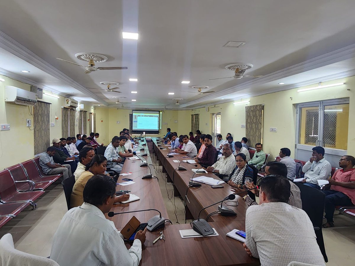 BdoBanpur's tweet photo. Oswas training programme held at conference hall Banpur Block today in the presence of Tahasildar Banpur and ABDO Banpur. https://t.co/z9LnSPC4kT