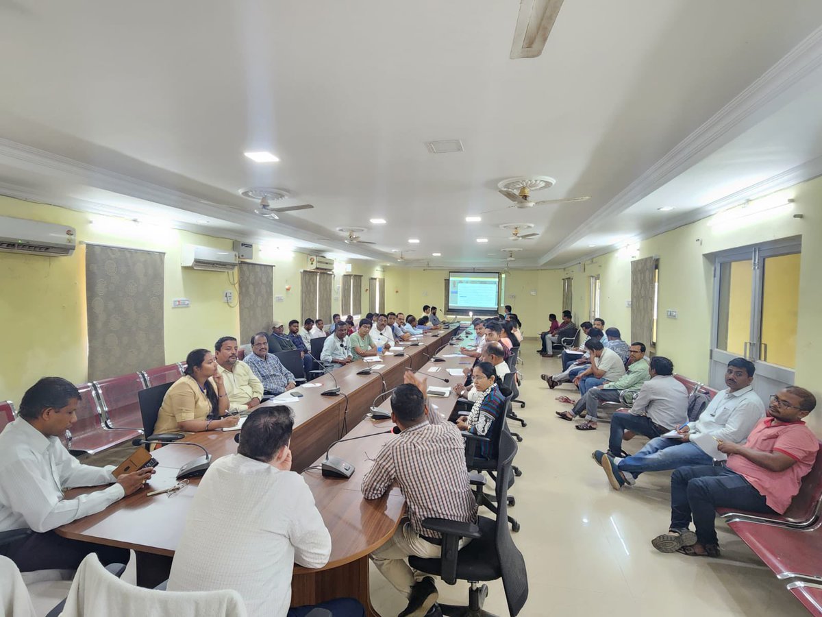 BdoBanpur's tweet photo. Oswas training programme held at conference hall Banpur Block today in the presence of Tahasildar Banpur and ABDO Banpur. https://t.co/z9LnSPC4kT