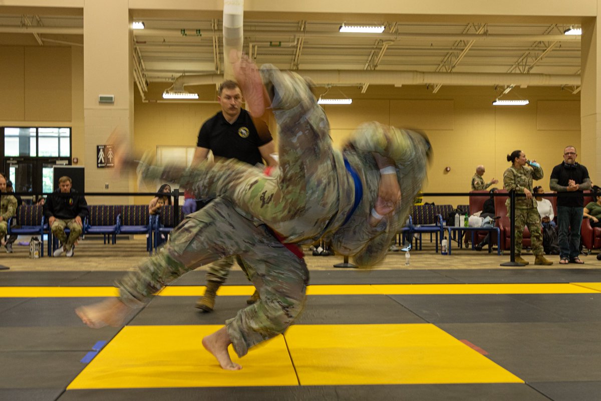 3rd_Infantry's tweet photo. Check out our Dogface Soldiers bringing the heat in Round 1 of the Lacerda Cup 📷📷 at Fort Benning, April 8, 2025. Combatives sharpen more than just skills—they build grit, confidence, and combat readiness. 📷 #DogfaceSoldiers #LacerdaCup #ArmyCombatives #3ID #TrainToWin https://t.co/FsgMjeTS2O