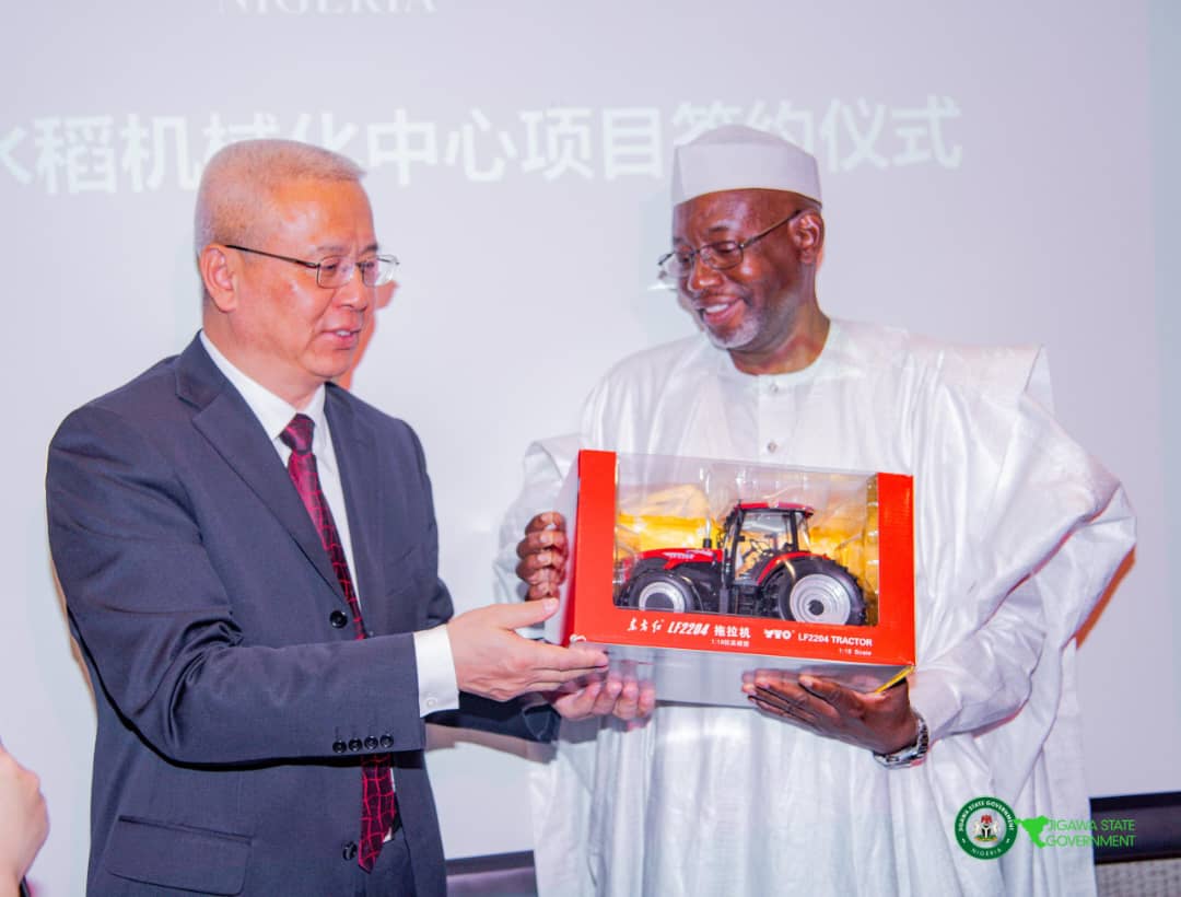 uanamadi's tweet photo. On Tuesday, I had a productive meeting with international investors and agricultural partners. Our goal is to make Jigawa a major player in Nigeria’s agribusiness space.

We walked them through some of the big moves we’re making—like setting up a tractor assembly plant, an organic fertilizer factory, Commodity Exchange and Warehouse Receipt System as well as tapping into 6,000 hectares of irrigable land. A modern halal processing hub is also in the works.

Jigawa’s got the land—about 80% of it is arable—and water bodies that can power serious farming. With the right partners, we’ll scale up mechanization, draw in global investors, and open up real job opportunities.

Farming is in our heritage. Now we’re taking it to the next level.

#GreaterJigawab #JigawaState #AgriculturalTransformation #InvestInJigawa #FoodSecurity
