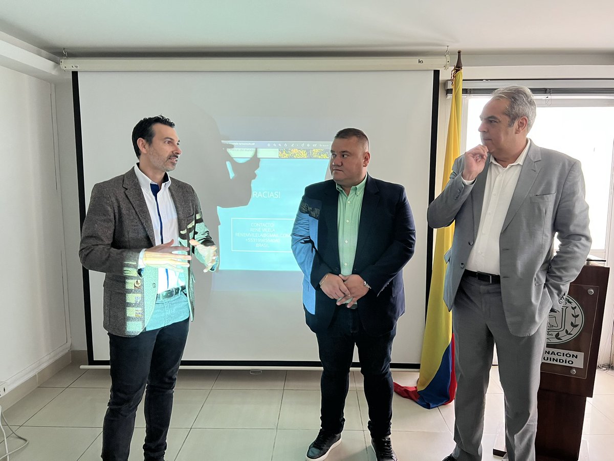 casaquindio's tweet photo. #AbriendoPuertasInternacionales 🌎🤝
El empresario brasileño René Vilela lideró en Bogotá rueda de negocios con empresarios quindianos, impulsando internacionalización gracias a Quindío Zona Franca e Invest in Armenia.

🔗 https://t.co/j9MFgVBPbR

#PoryParalosEmpresarios 🟢🟡🟣 https://t.co/4g1h8R5bGN