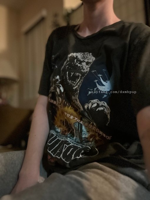 Watch ๑ 𝐩𝐮𝐩ㅣthey/he ๑'s leaked NSFW photo on TwXstars