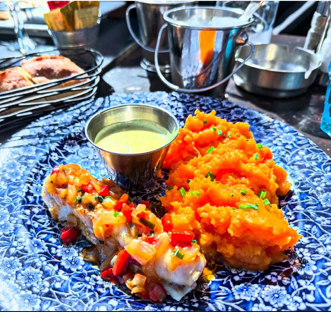 Brendt_Jacob's tweet photo. Lunch Al Fresco Style at O P’tit Resto. #lunch #restaurant #frenchfood #lunchout #frenchrestaurant #frenchcuisine #french #cuisine #cupcutedit #capcuteditvideo #fyp #foryou #foryoupage #fypage #reels #fbreels #tiktok #instareels #viral #highlight #trending #followers+ #everyone https://t.co/ujb6Y8qubR