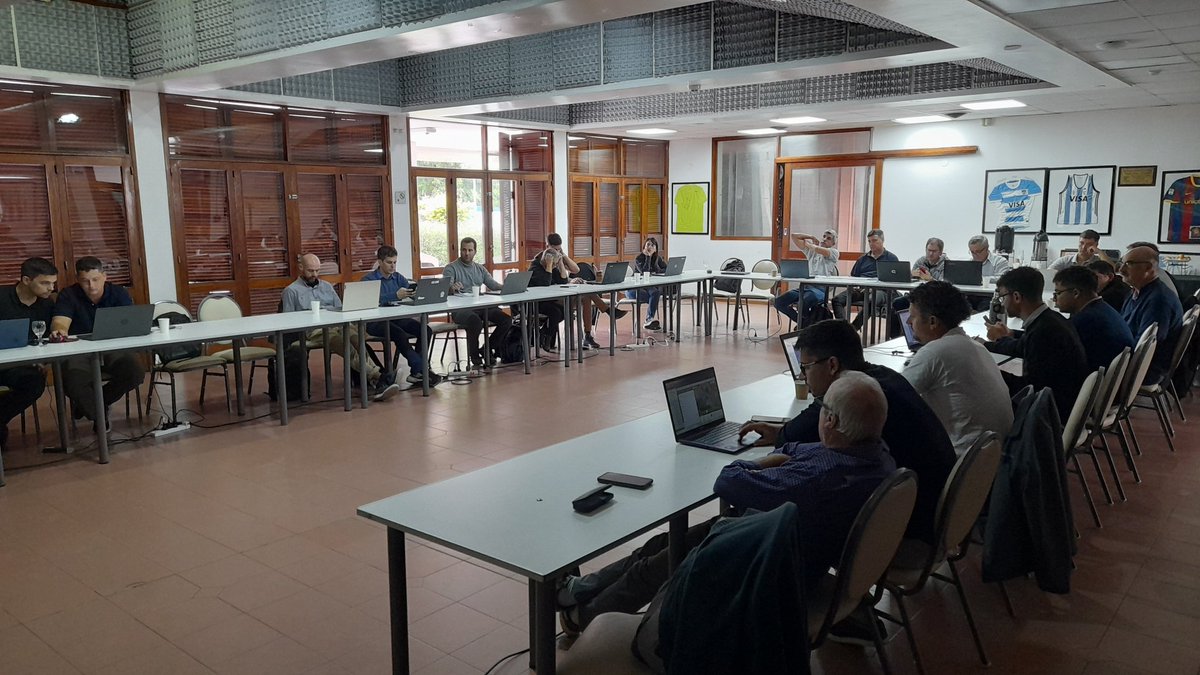 RobertoRoton's tweet photo. Taller ACAMICAMPO @ACAcoop para asesores de Cooperativas del sur de Santa Fe https://t.co/mpLfkQdGkG