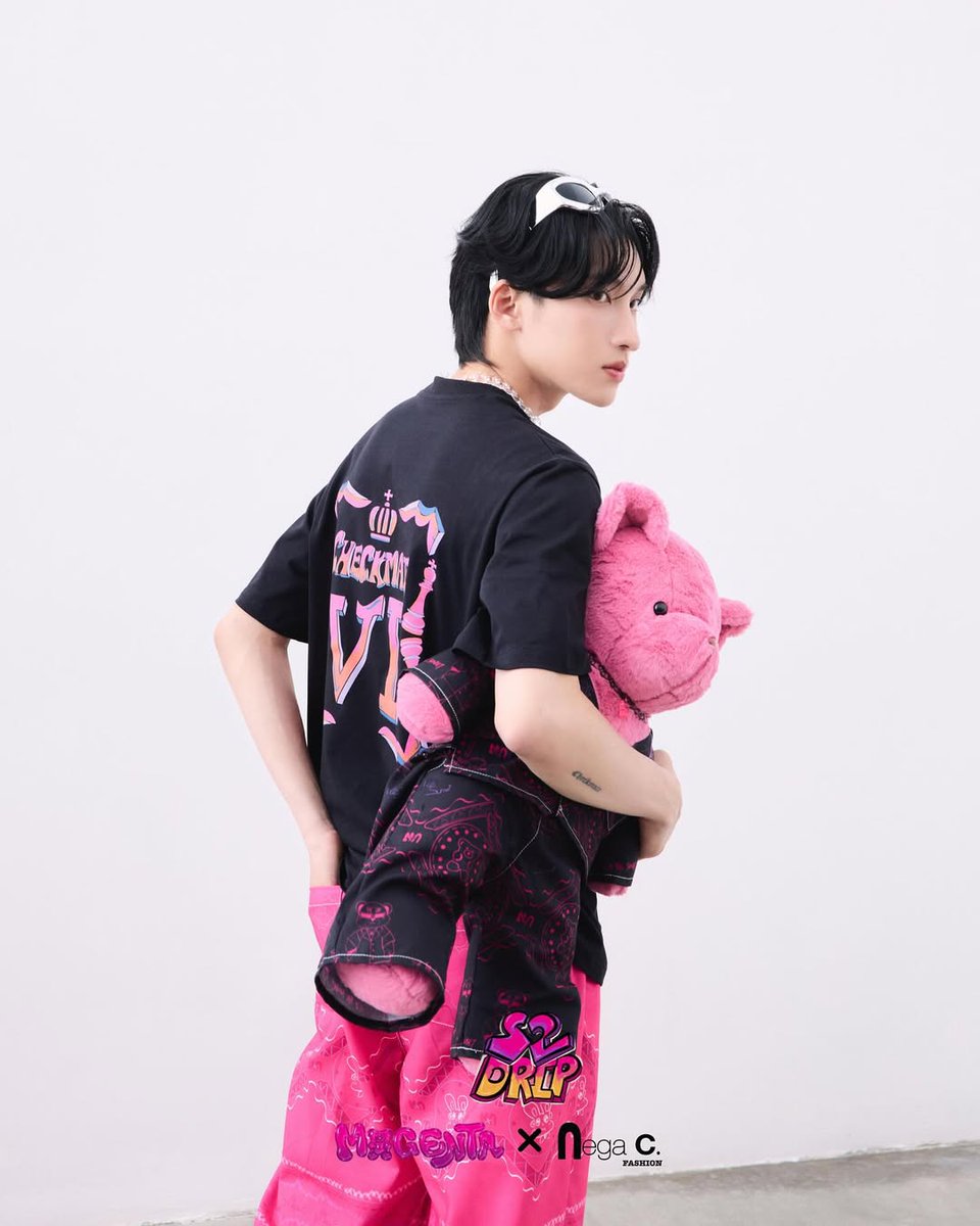 Noeul_KR_FC's tweet photo. 25.04.09 negac_fashion IG

#Noeulnuttarat #이노을 #MagentaBoy #BoNoh https://t.co/sjYZ1mRaO7