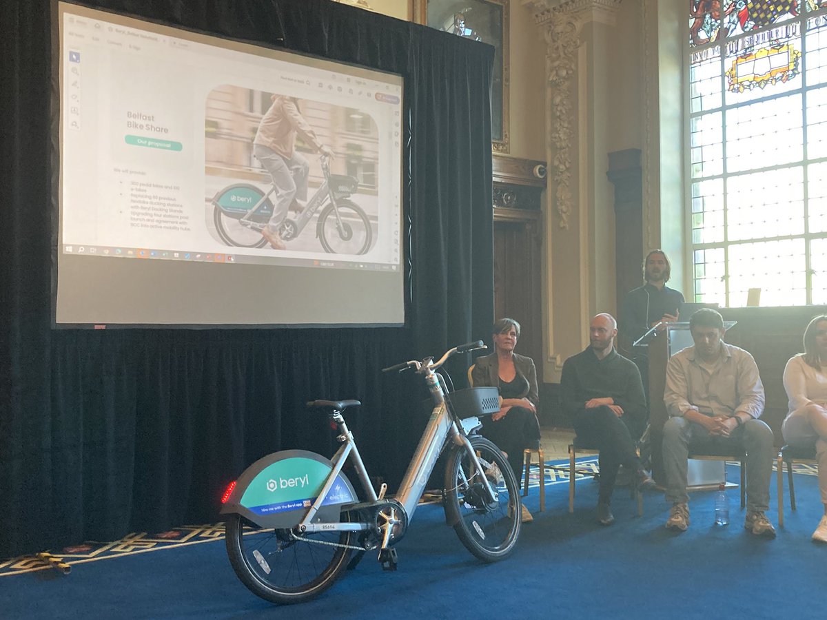 WWCTrustNI's tweet image. Belfast Bikes goes electric ⚡️ 100 new e-bikes unveiled at #Belfast City Hall today with new operator @BerylBikes will complement 300 pedal bikes @belfastcc @BelfastBikes @deptinfra @Sustrans @CyclingUK_NI @CyclingUlster