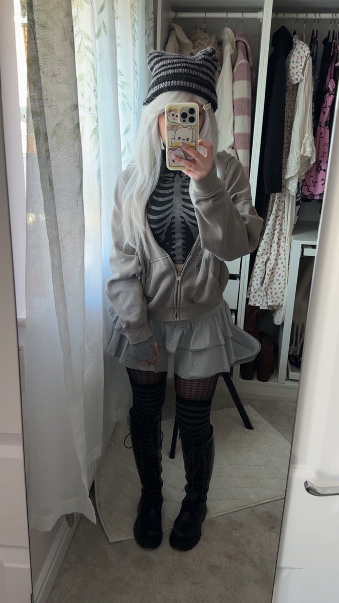 rynspam's tweet photo. was too sick to watch the minecraft movie but here’s my skeleton inspired outfit I was gonna wear https://t.co/9FDquP1zNd