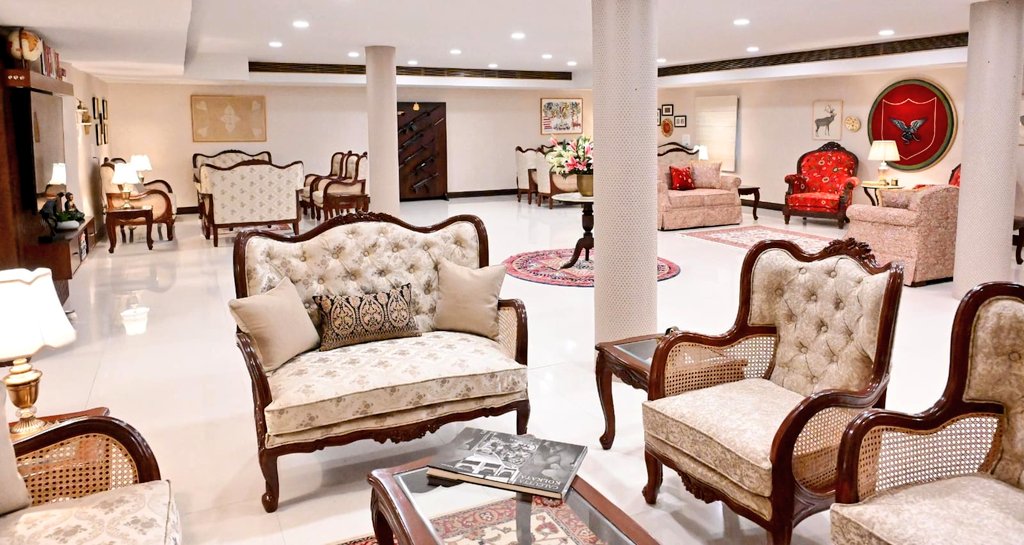 SSB_INDIA's tweet photo. Sh. A. M. Prasad, #DGSSB inaugurated the renovated Officers’ Lounge in the presence of senior officers and Sandiksha members. 
The upgraded facility reflects our commitment to better work-life balance. 

#SSB #OfficerWelfare #Leadership