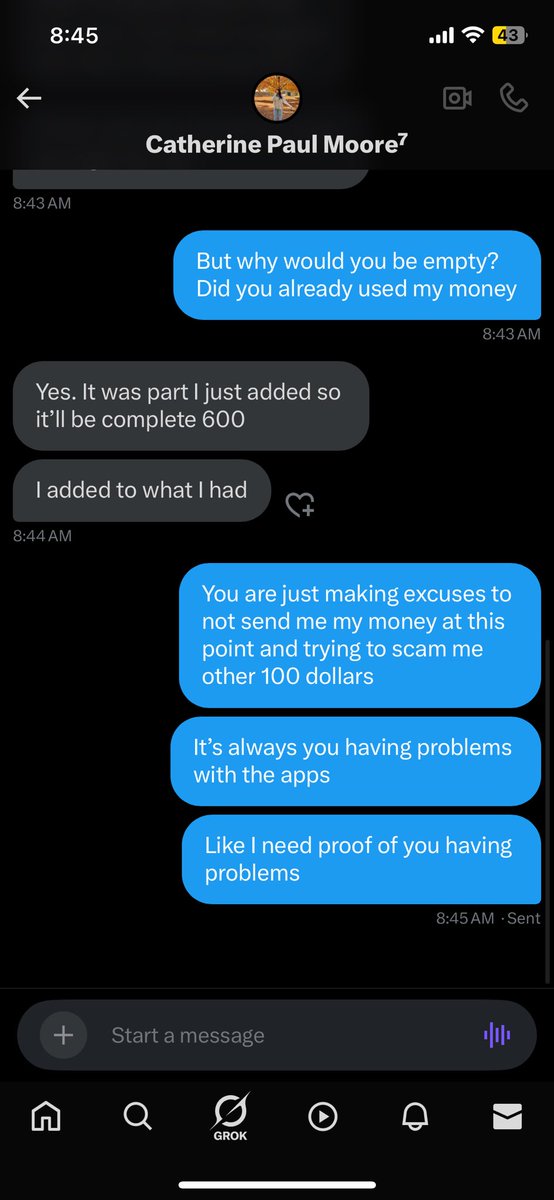 vopelis's tweet photo. Im tired of this bitch https://t.co/xdUyY16OY8