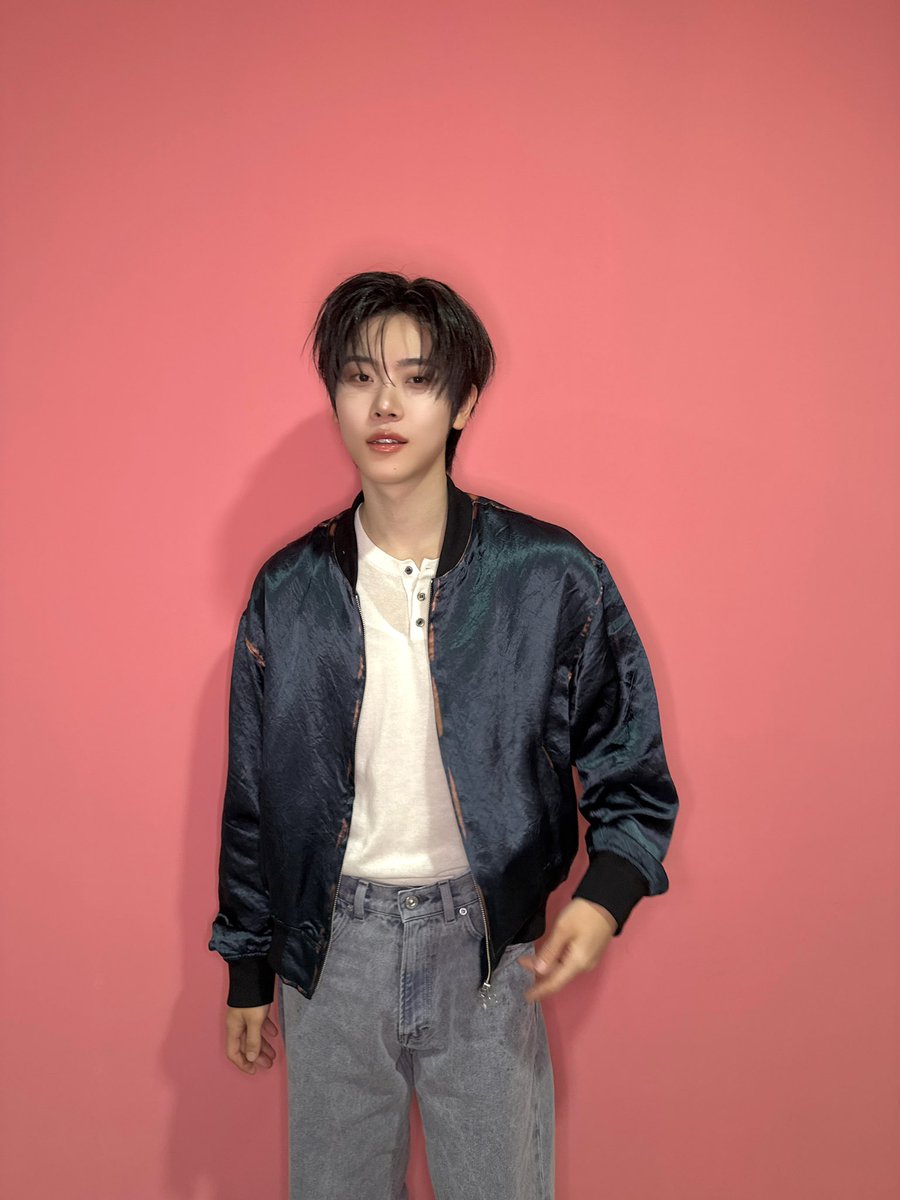 CYE_MEMBERS7's tweet photo. 클로저 첫 쇼챔 응원해줘서 고마워💜

#장여준 #JANGYEOJUN
#CLOSEYOUREYES #클로즈유어아이즈
#클유아 #CYE https://t.co/xplnFncrQk