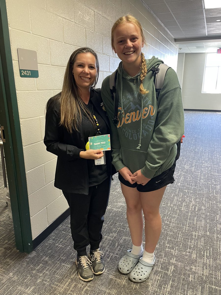 FHS Softball tweet media