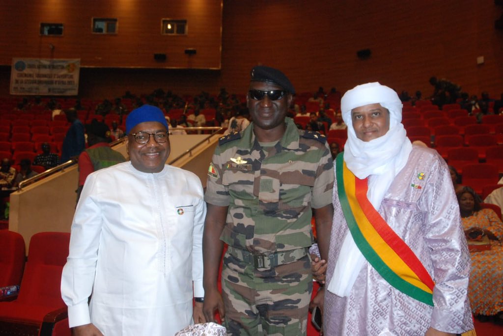attayagabdallah's tweet photo. Bamako | le 07  avril 2025
RENTREE PARLEMENTAIRE :  Ouverture de la session ordinaire d’avril 2025 du Conseil National de Transition #CNT

#Honorable #Attay #Ag #Abdallah https://t.co/FW1ei8EX0Q