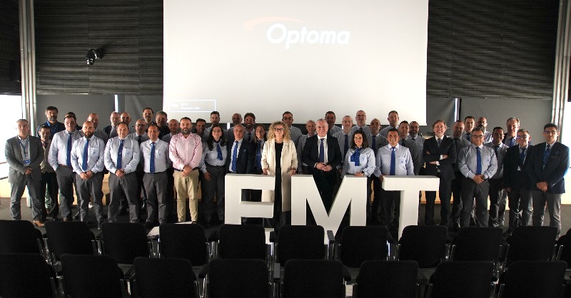 EMTmadrid's tweet photo. 🤗EMT suma a 30 nuevos inspectores🚍

➡️Tras el proceso de selección, este grupo ha completado una formación de 6 semanas con 203 horas de clases teóricas y prácticas.

➡️Con esta promoción, la empresa municipal dispondrá de 301 efectivos en esta categoría laboral.