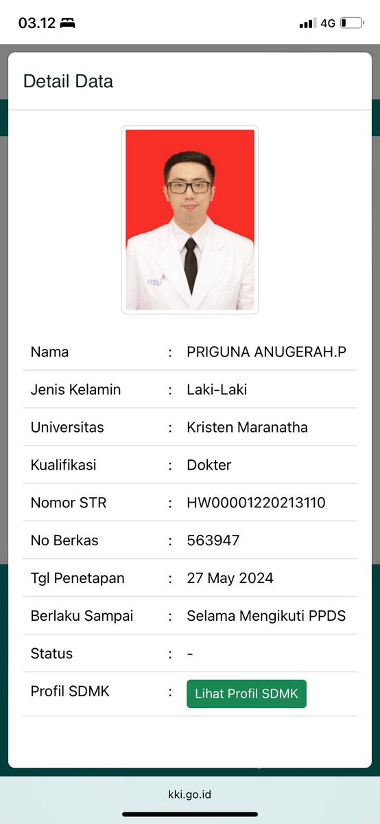 berlianidris's tweet photo. Korban diperkosa saat mengantar ayahnya berobat, kemudian ayahnya meninggal. 😭 

Ini setan pelakunya. Ingat wajah dan namanya. Jangan sampai damai, dan nanti kalau hukumannya selesai jangan sampai dia keliaran jadi dokter. https://t.co/LR4fWpRrTZ