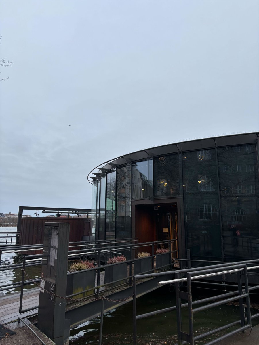 Tuhannet kiitokset tämän aamuiseen Creative Analytics -tapahtumaan osallistuneille! Toivottavasti saitte innostavaa tietoa datan tarjoamista mahdollisuuksista ja selkeyttä mittaamisen käytäntöihin. Suuret kiitokset myös meidän upeille puhujille: Linda, Juuli, Ulla, Markku, Antti,