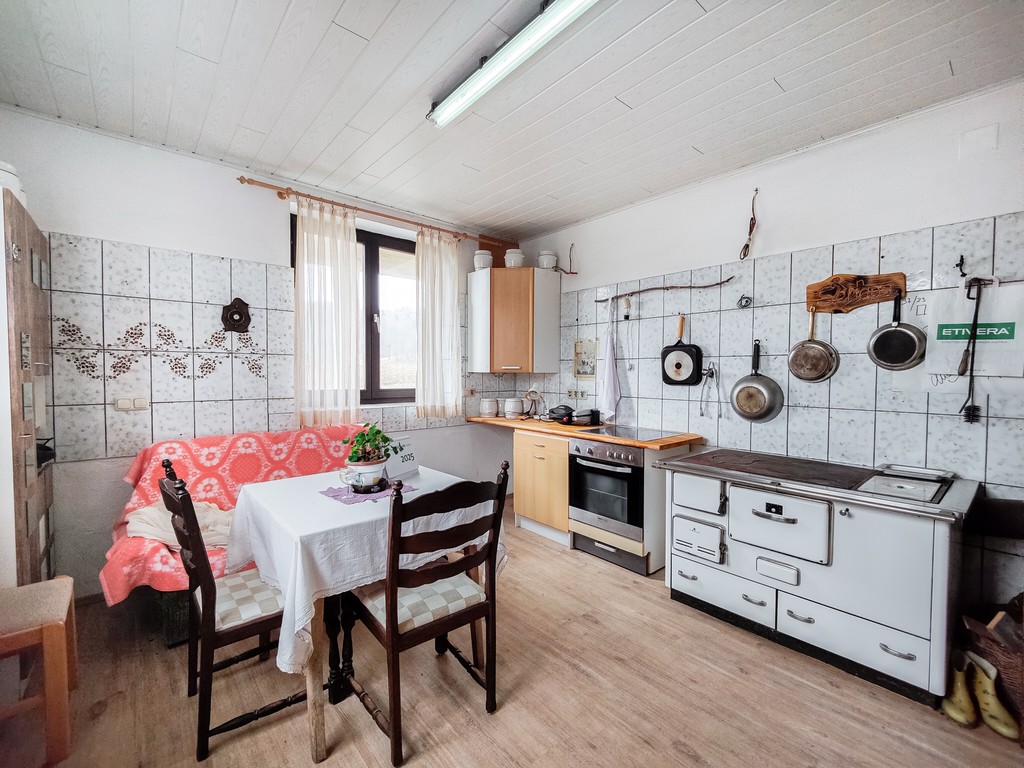 AKTIVITorg's tweet photo. 🏡 Ehemaliger Gasthof nahe Feldbach – Vielfältiges Entwicklungspotenzial! 🍇

Dieses Bestandsobjekt mit rund 350 m² Nutzfläche bietet enormes Potenzial für unterschiedlichste Projekte. https://t.co/fvUgly4XYu