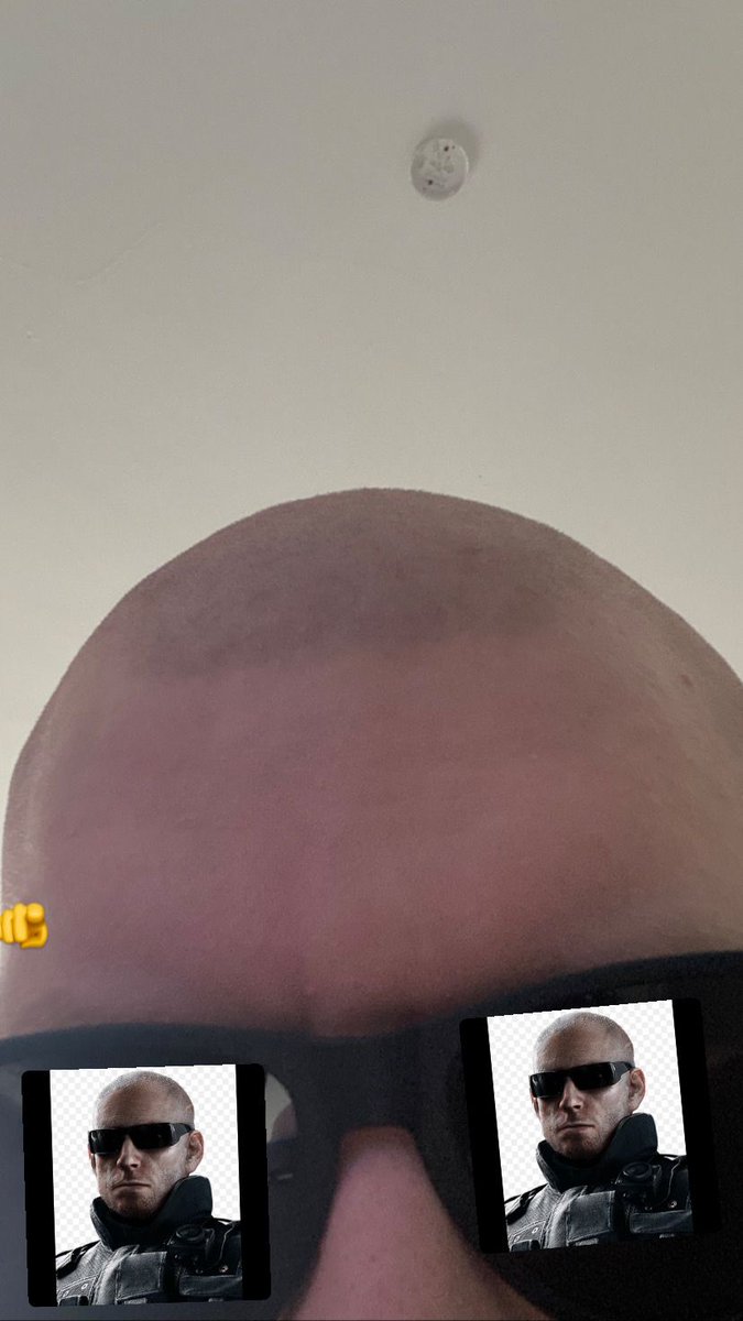 Hellmuut tweet media