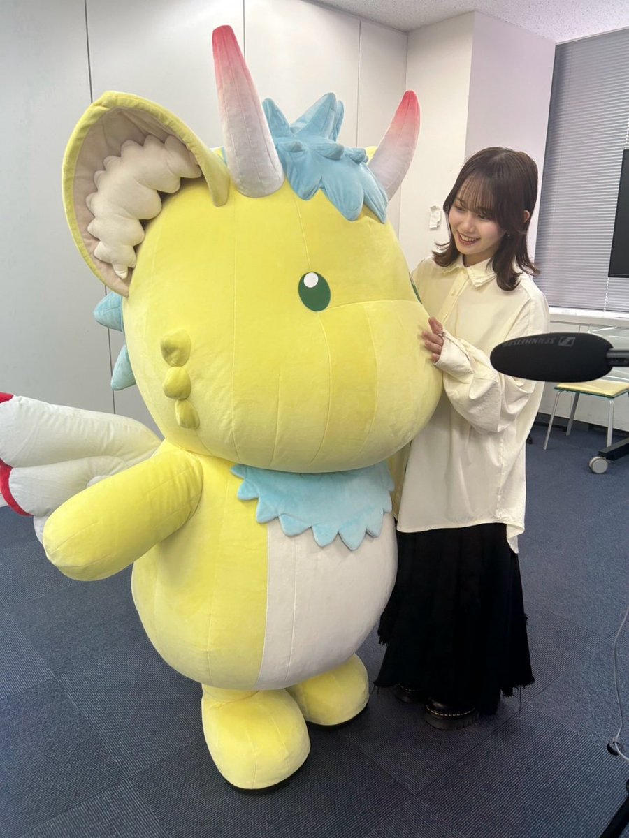 ︎ ︎- ̗̀    🌸出演情報🌸     ̖́-

ヴァンガードさまのTikTokに
出演させていただいております〜！

あなたはカードは、
どっちか見抜けましたか！？🃏

是非こちらからチェックしてくださいね👀✨️
vt.tiktok.com/ZSrPWcypC/

#ヴァンガード #ディヴァインズ