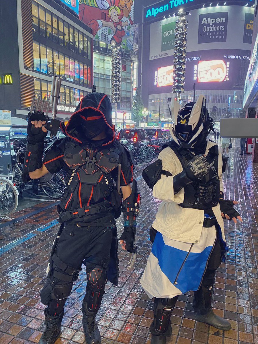 BFRLSH's tweet photo. 約半年ぶりに病院の敷地内以外の大地を踏みしめたぜ。

まだ杖を突いてのぎこちない歩みだが、このまま出撃再開まで突き進むぜ！

待ってろよ皆！

そしてあと少し持ちこたえてくれ！ダークジャッカー！ https://t.co/JaRZpnn4en