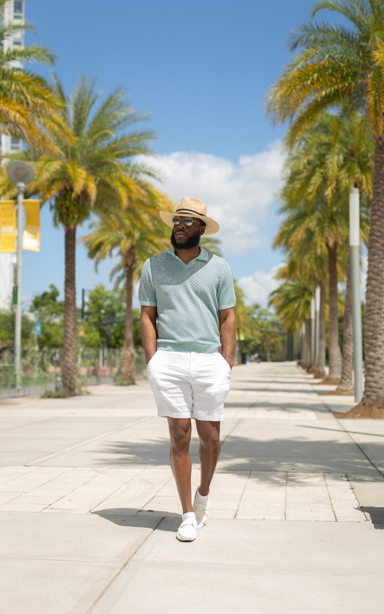 blackcavii's tweet photo. Spring is that tricky in-between season where your wardrobe has to walk the line. That’s exactly what I set out to do with this look: easygoing, warm-weather-ready, but still polished enough to turn heads. #MensFashion #CasualMensFashion #Menswear https://t.co/abSH8H1aPg