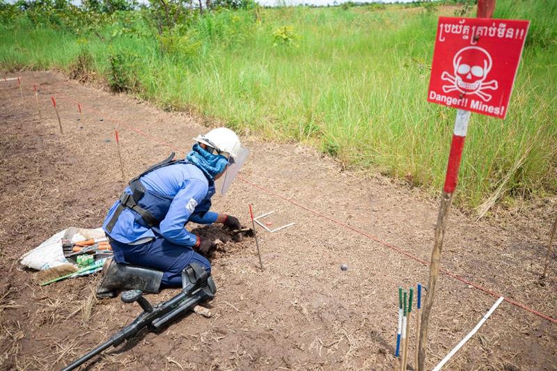 In 2023, a record 237.23 km² of landmines were cleared globally, up by 26% ⬆️ from 2022 as per <a href="/MineActionRev/">Mine Action Review</a>.

Cambodia, w/ <a href="/UNDP/">UN Development</a>’s 30-year support, led the way.

As #MineAction Directors meet for #NDMUN28 in Geneva, upscaling such efforts can transform the lives of millions.
