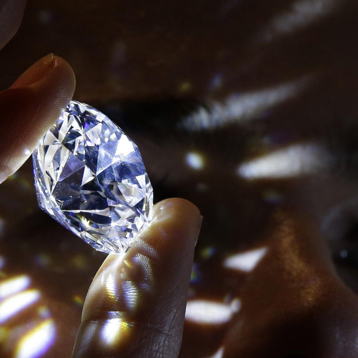 PeoplesUpdate's tweet image. गुजरात  : सूरत में डायमंड फैक्ट्री में दूषित पानी पीने से 70 से अधिक मजदूर बीमार   

#Gujarat #Surat #DiamondFactory #WaterPollution #WorkersSick #PeoplesUpdate