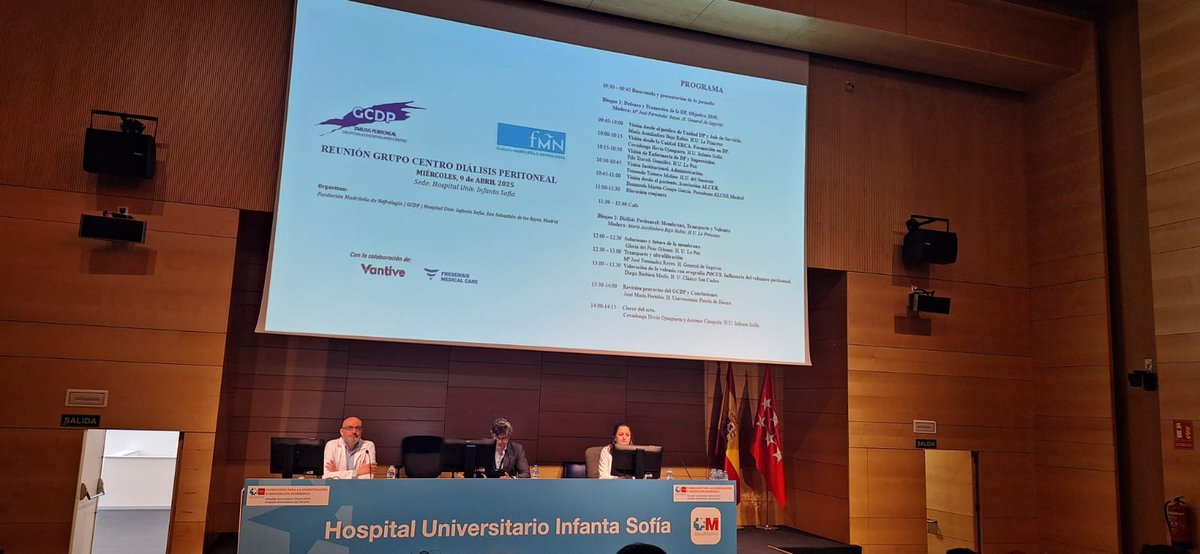 NefrologiaHUIS's tweet photo. Esta mañana nuestro hospital ha acogido la Reunión del Grupo Centro de Diálisis Peritoneal.

Un jornada de encuentro entre profesionales médicos y de enfermería para ponernos al día y seguir impulsando la DP.

#nefrologiahuis
#dialisisperitoneal

@SOMANEorg @SENefrologia https://t.co/P1o4cwaq0R