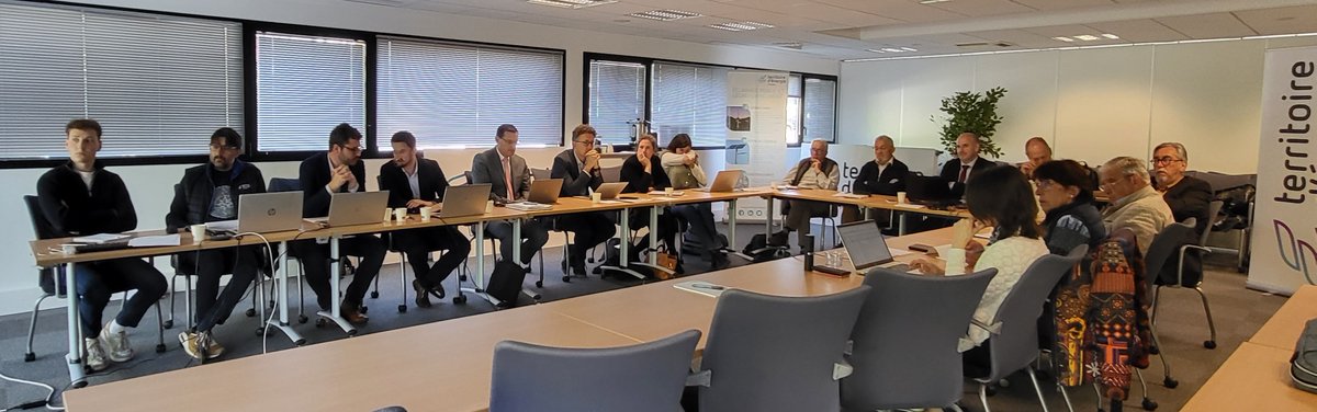 Aujourd'hui, nous avons le plaisir de recevoir le Conseil d'orientation des SEM de la @FNCCR dans nos locaux en #mayenne.
📅Au programme:
▪️Réunion du conseil d’orientation des SEM, le matin
▪️Visite du site de production de biométhane, #méthamaine (Meslay-du-Maine), l’après-midi